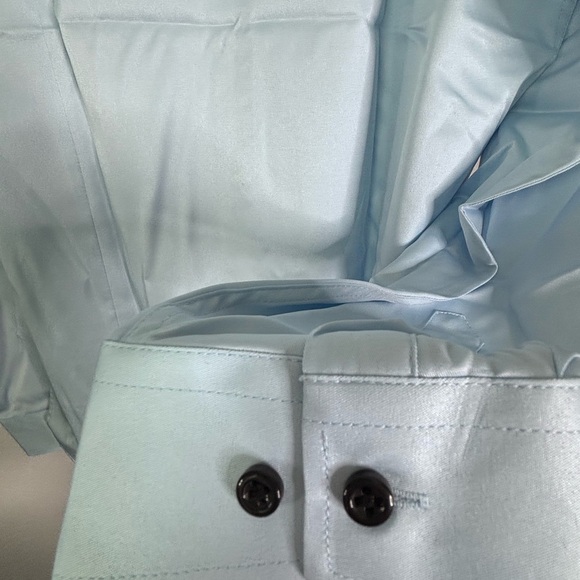 NWOT Light Blue Formal Dress Shirt with Crisp Fabric - Picture 9 of 9